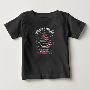 Personalisierter Weihnachtsschlittenbaum Froh und Baby T-shirt