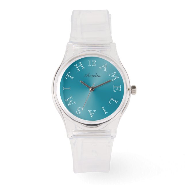 Personalisierter Weißbuchstabe Aquamarin blauer Fa Armbanduhr (Vorderseite)