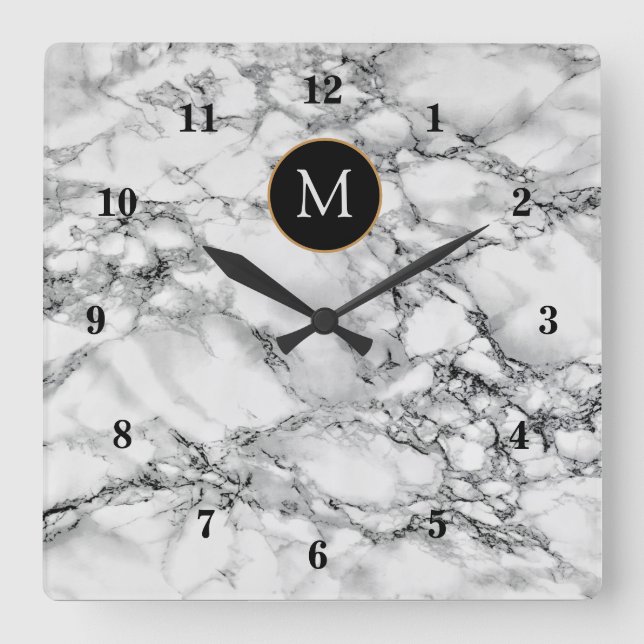 Personalisierter weißer Marmor der Buchstabenwand Quadratische Wanduhr (Vorderseite)
