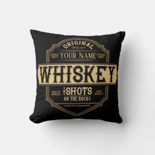 Personalisierter Whiskey auf der Rocks Liquor Labe Kissen