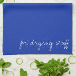 Personalisiertes ägyptisches Blau Geschirrtuch<br><div class="desc">Anpassbarer Text! Ägyptisches Blau ist ein Schatten von Blau,  auch bekannt als Calcium-Kupfer-Silikat oder Cuporivait. Es ist ein Pigment,  das im alten Ägypten seit Tausenden von Jahren verwendet wurde. Es gilt als erster synthetischer Pigment. Es war den Römern unter dem Namen caeruleu bekannt.</div>
