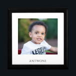 Personalisiertes Baby-Foto Erinnerungskiste<br><div class="desc">Ein personalisierter,  süß lackierter Sake-Kasten aus Foto. Ersetzen Sie dieses Foto durch Ihr eigenes Lieblings-Foto.</div>