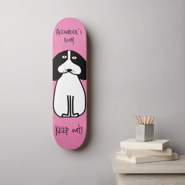 Personalisiertes "Behalt Out"-Hundezimmerzeichen Skateboard (Wandkunst)