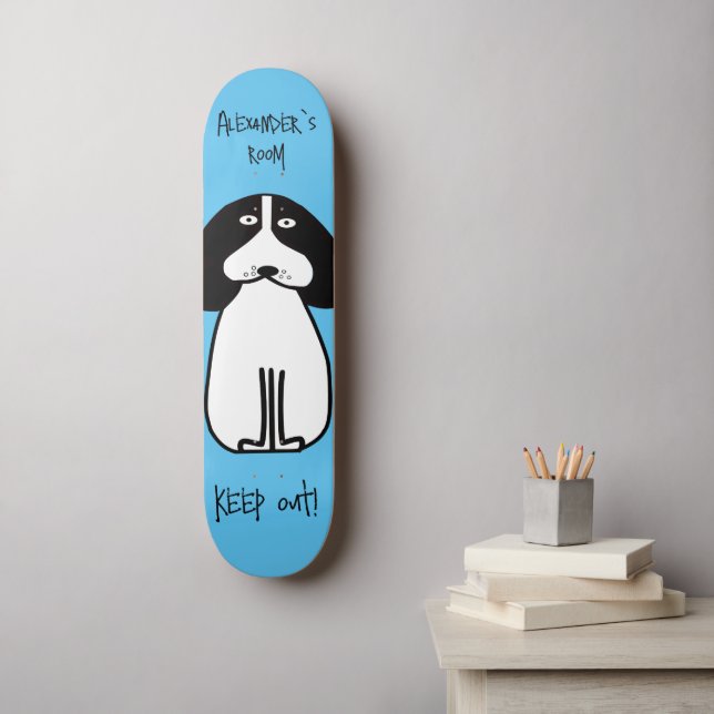 Personalisiertes "Behalt Out"-Hundezimmerzeichen Skateboard (Wandkunst)