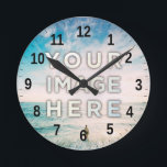 Personalisiertes benutzerdefiniertes Foto Runde Wanduhr<br><div class="desc">Laden Sie Ihr Foto hoch und erstellen Sie Ihre personalisierte Wanduhr! Machen Sie Ihr Lieblingsgeschenk für Freunde, Ehepaare, Kinder und Familie, kreieren Sie Ihre beste Wohngestaltung. Will du, diese Strandlandschaften zu kaufen, ohne sie zu personalisieren? Dieses phantastische Foto von Frank Mckenna aus San Diego, Vereinigte Staaten, ist verfügbar. Klicken Sie...</div>