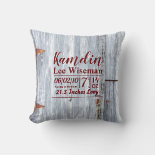 Personalisiertes Birth Kissen Weißer Wash Holzstal
