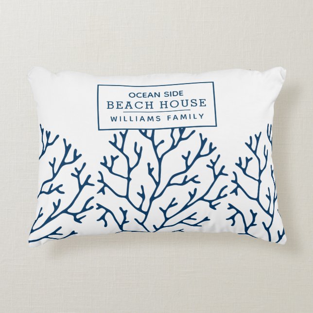 Personalisiertes Blaues Korallenmuster - Beach Hou Dekokissen (Vorderseite)