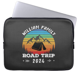 Personalisiertes Camping Adventure Road Trip Laptopschutzhülle