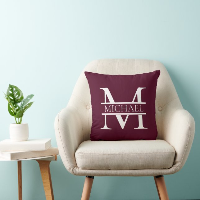 Personalisiertes elegantes Burgundy Monogramm und  Kissen (Stuhl )