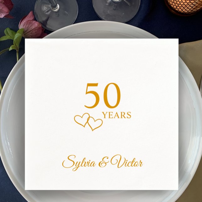 Personalisiertes elegantes einfaches 50-jähriges P Serviette (Add couple’s names to this elegant modern personalized 50th anniversary party napkins template.)