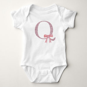 Personalisiertes erstes Baby-Mädchen "Q" Baby Strampler