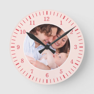 Personalisiertes Familienfoto Rosa & Rot Klassisch Runde Wanduhr