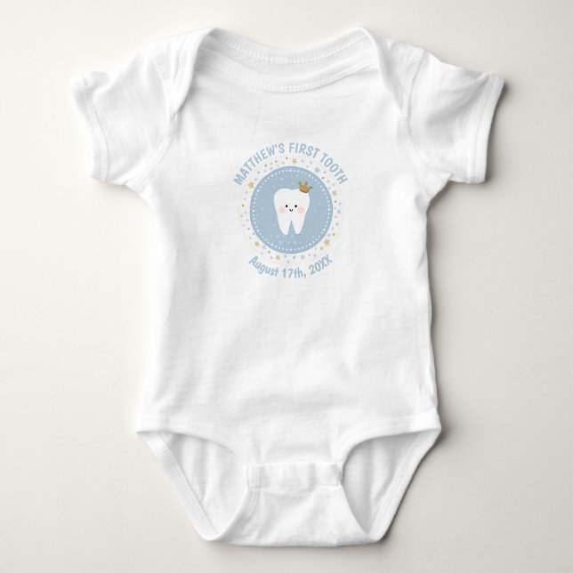 Personalisiertes First Tooth Baby Meilensteine Out Strampler (Vorderseite)
