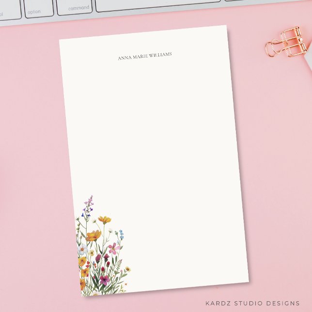 Personalisiertes florales Elegant Briefpapier (The image shows card in 5.5 x 8.5 inches. Add your name before checkout.)