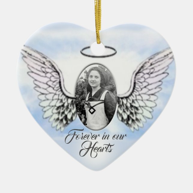 Personalisiertes Foto Angel Wings and Heart Memori Keramik Ornament (Vorne)