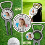 Personalisiertes Foto benutzerdefinierter Text-Fla Pitchgabel<br><div class="desc">Erstellen Sie einfach einen personalisierten Flaschenöffner mit dem Magnetic Golf Divot Tool mit Ihrem Foto, Logo oder Bild und individuellem Text in Ihrer Farbwahl für den Golfliebhaber, den Sie kennen. HILFE: Für Hilfe bei der Modifizierung oder Personalisierung des Designs, bei Farbänderungen, bei der Größenänderung, bei der Übertragung des Designs auf...</div>