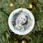 Personalisiertes Foto Delikatesse Blumenstrauß Keramik Ornament<br><div class="desc">Eleganter und süßer Ornament mit einer eleganten Blumenvorlage und kann mit Ihrem Foto und Text personalisiert werden.</div>