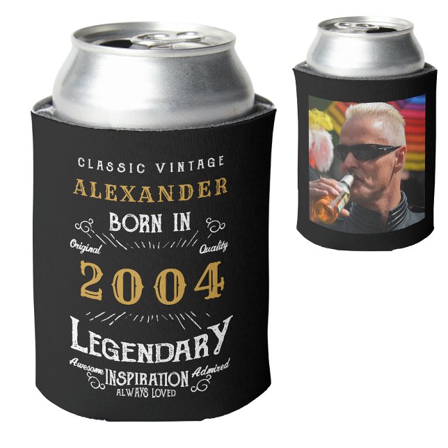 Personalisiertes Foto für das Jahr des Namens am 2 Dosenkühler (Personalized 21st birthday can cooler with custom name, year and photo template.)