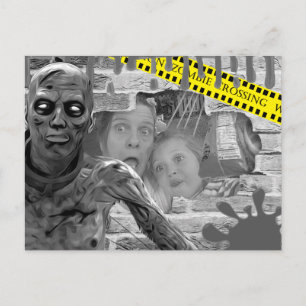 Personalisiertes Foto Halloween hinter der Mauer g Postkarte