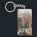 Personalisiertes Foto Herzliche LIEBE Schlüsselanhänger<br><div class="desc">Zeigen Sie Ihre Liebe auf eine wirklich einzigartige Weise mit diesem personalisierten Foto-Keepake-Schlüsselanhänger mit einem Herzstück im LIEBE-Text - Fügen Sie Ihr eigenes Foto hinzu, um ein einzigartiges, benutzerdefiniertes Tastenfeld zu erstellen - Lebhaftes Drucken bringt Ihr Foto und Ihre Botschaft der Liebe zum Leben. Dieser maßgeschneiderte Foto macht es Ihnen...</div>