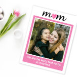 Personalisiertes Foto Mama Sie hält uns zusammen A<br><div class="desc">Entdecken Sie mit unserem Personalisierten Foto "Mama,  mit der Sie uns zusammen halten" eine herzliche Überraschung für die Mama. Dieses Puzzle zeigt Stück für Stück hochgehaltene Erinnerungen,  symbolisiert die Bindungen,  die sich vereinen,  und die Liebe,  die die Familie zusammenhält</div>