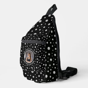 Personalisiertes Foto mit Perlenkreis auf Schwarz Crossbody Bag