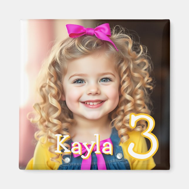 Personalisiertes Foto, Name und Alter Kühlschrank Magnet (Vorne)