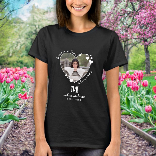 Personalisiertes Gedenkfest für immer in unserem H T-Shirt (Von Creator hochgeladen)