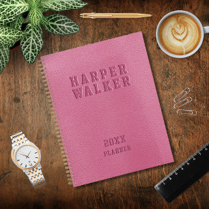 Personalisiertes Geschäft mit rosa Veganem Leder Planer