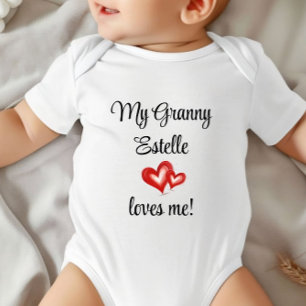Personalisiertes Geschenk von Oma, Oma liebt mich, Baby Strampler
