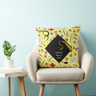 Personalisiertes Geschenk zur Pflegeabschlussfeier Kissen