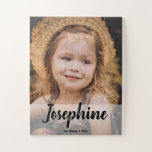 Personalisiertes Girl-Foto-Geschenk<br><div class="desc">Überraschen Sie Ihr kleines Mädchen mit ihrem ganz eigenen Puzzle. Sehen Sie sich ihre Begeisterung an, wenn sie dieses Rätsel zusammenpackt. Personalisieren Sie dieses Rätsel mit einem speziellen Foto und ihrem Namen. Zeichnen Sie es danach oder spielen Sie es immer wieder. Passen Sie das Schild mit Ihrem Namen an. Von...</div>