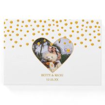 Personalisiertes goldenes Konfetti auf Weiß