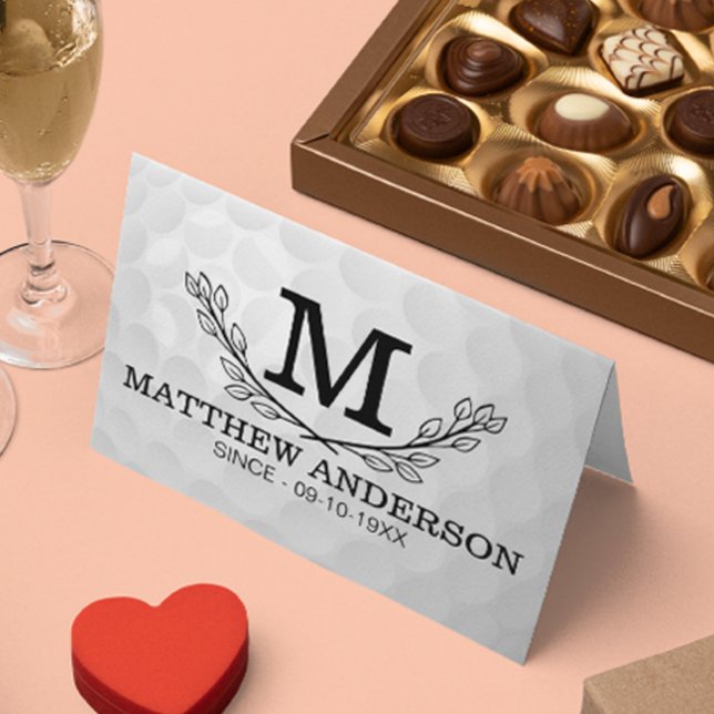 Personalisiertes Golf Ball Muster Name Monogramm A Platzkarte (Von Creator hochgeladen)