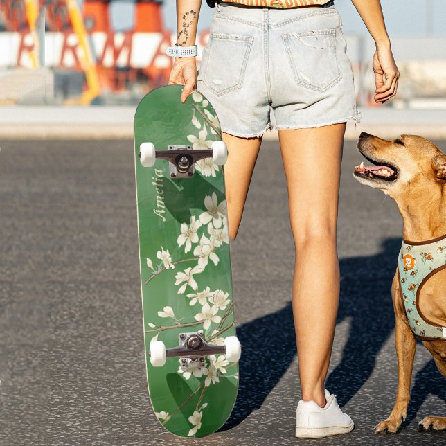 Personalisiertes Green Spring White Blume Skateboa Skateboard (Von Creator hochgeladen)