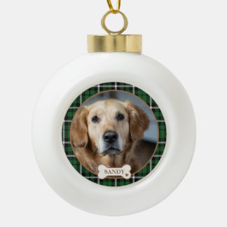 Personalisiertes grün kariertes Weihnachtsfoto von Keramik Kugel-Ornament