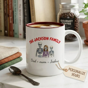 Personalisiertes Halloween-Familien-Skelett Zweifarbige Tasse