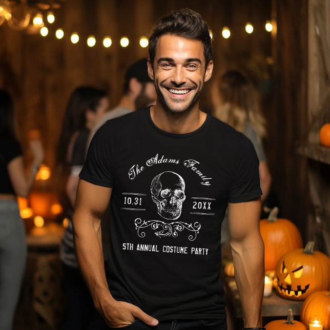 Personalisiertes Halloween-Party aus Schwarzweiß T-Shirt (Von Creator hochgeladen)