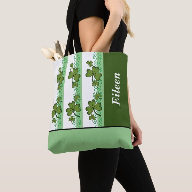 Personalisiertes Kleeblatt und Streifen sollten au Tasche (Von Nahem)