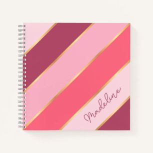 Personalisiertes Korallenrot-Mauve-Rosa-Gold-Strei Notizbuch