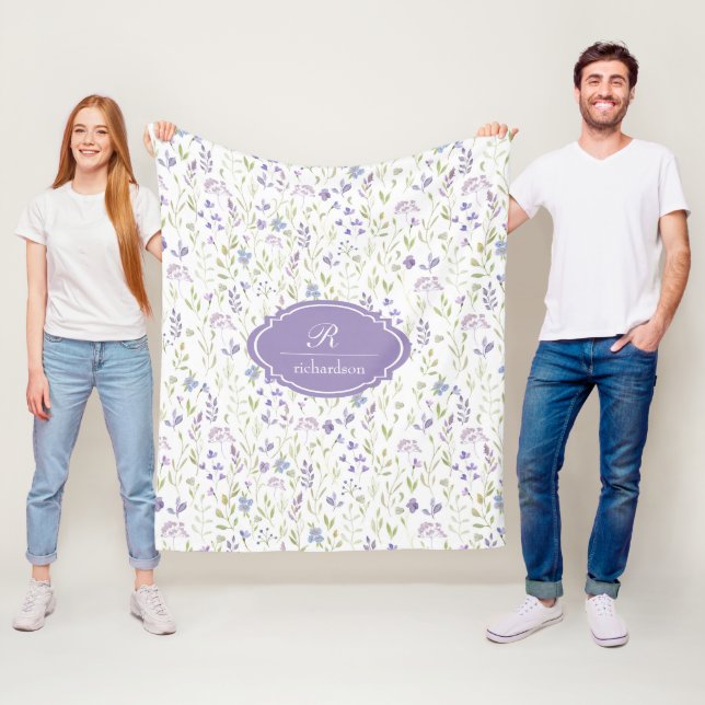 Personalisiertes lila Blumenmonogramm Fleecedecke (Beispiel)