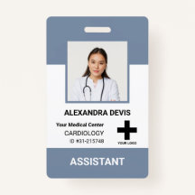 Personalisiertes Logo und Foto-ID des Krankenhause