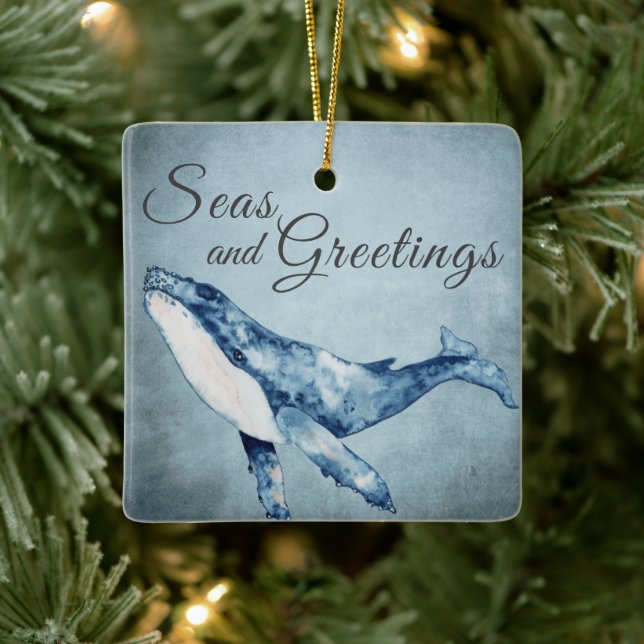 Personalisiertes Meer und Grüße Weihnachten Keramikornament (Baum)