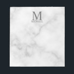 Personalisiertes Monogramm aus weißem Marmor und N Notizblock<br><div class="desc">Personalisiert Monogram und Name Gift sind mit personalisierten Monogrammen und Namen im klassischen Serif-Schriftart-Stil auf weißem Marmor-Hintergrund ausgestattet. Perfekt als Feriengeschenk, Vatertagsgeschenk und Geschenk für jeden besondere Anlass.</div>
