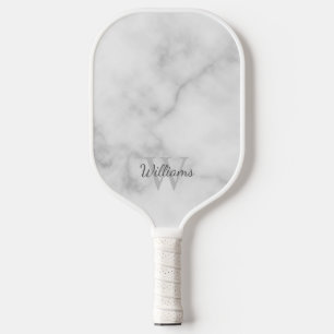 Personalisiertes Monogramm aus weißem Marmor und N Pickleball Schläger