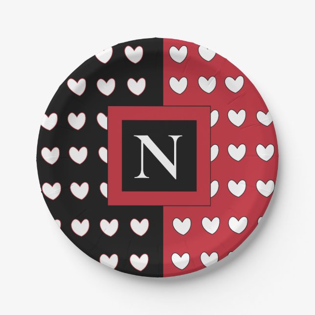 Personalisiertes Monogramm Schwarzes Weiß Herz Pappteller (Vorderseite)