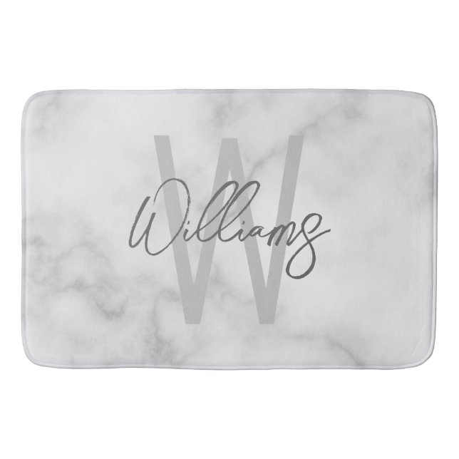 Personalisiertes Monogramm und Name für das weiße  Badematte (Vorderseite)