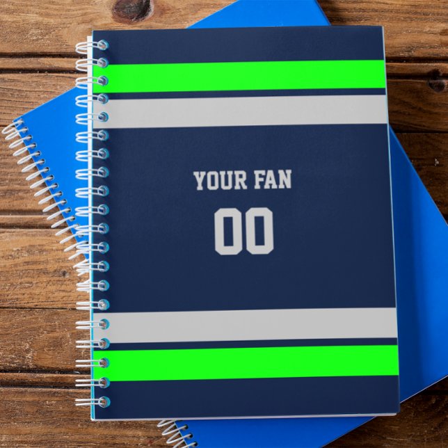 Personalisiertes Navy-, Green & Grey Football Team Notizblock (Von Creator hochgeladen)