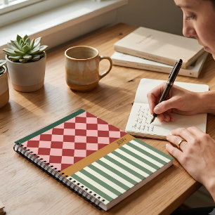 Personalisiertes Notizbuch mit Namen und Muster