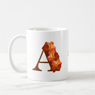 Personalisiertes orangefarbenes Rosenmonogramm Ini Kaffeetasse